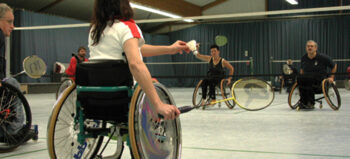 Rollstuhl-Badminton: Inklusiver Sport für alle Altersklassen
