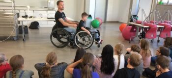 Schulprojekt informiert über Leben mit Querschnittlähmung