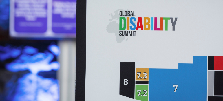 „15 Prozent für die 15 Prozent“: Global Disability Summit endet mit Zusagen für weltweite Inklusion